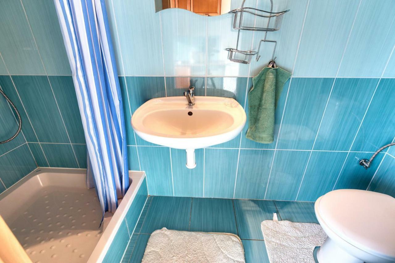 Apartmanovy Dom Red Hotell Podhájska Eksteriør bilde