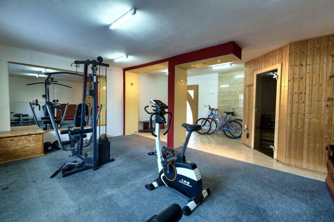 Apartmanovy Dom Red Hotell Podhájska Eksteriør bilde
