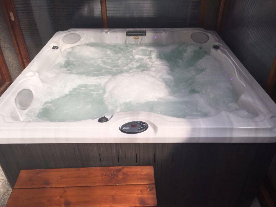 Apartmanovy Dom Red Hotell Podhájska Eksteriør bilde