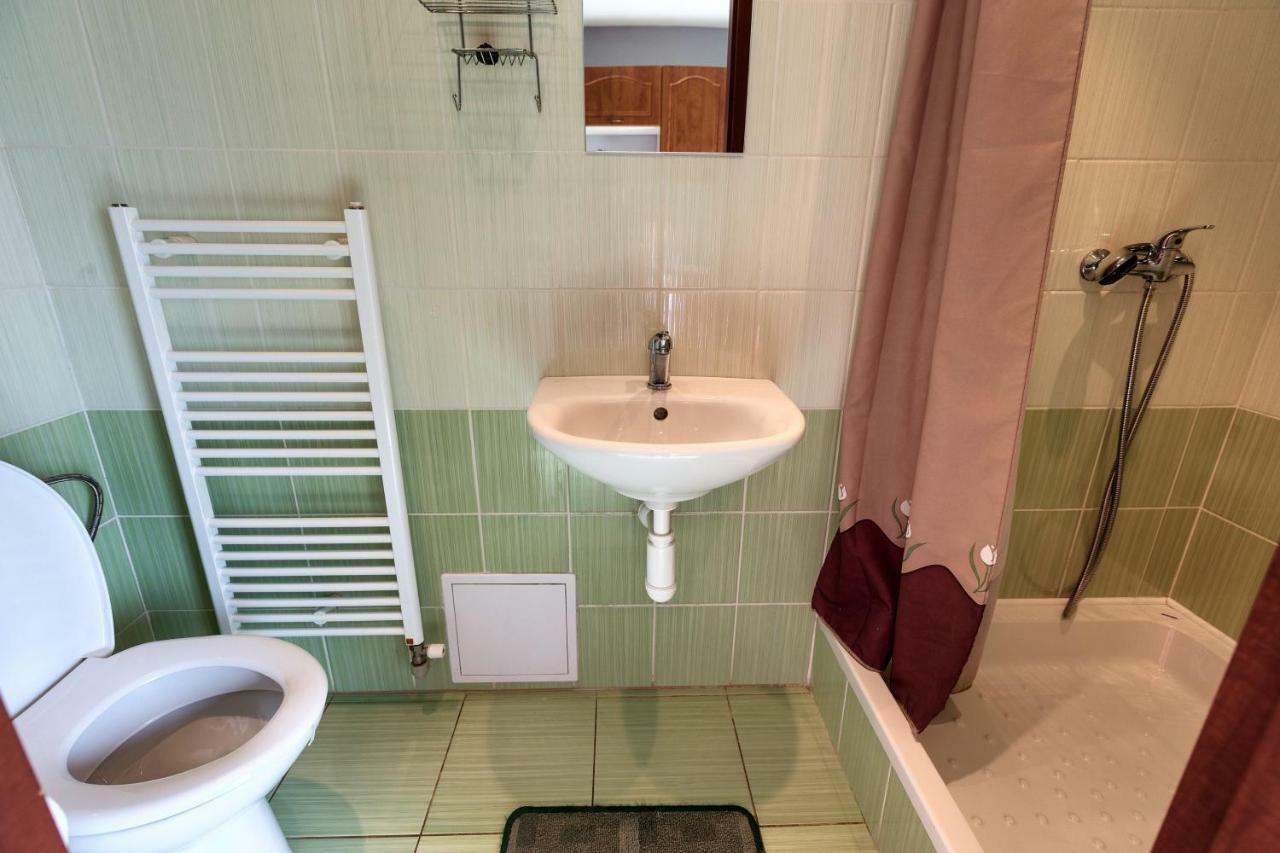 Apartmanovy Dom Red Hotell Podhájska Eksteriør bilde